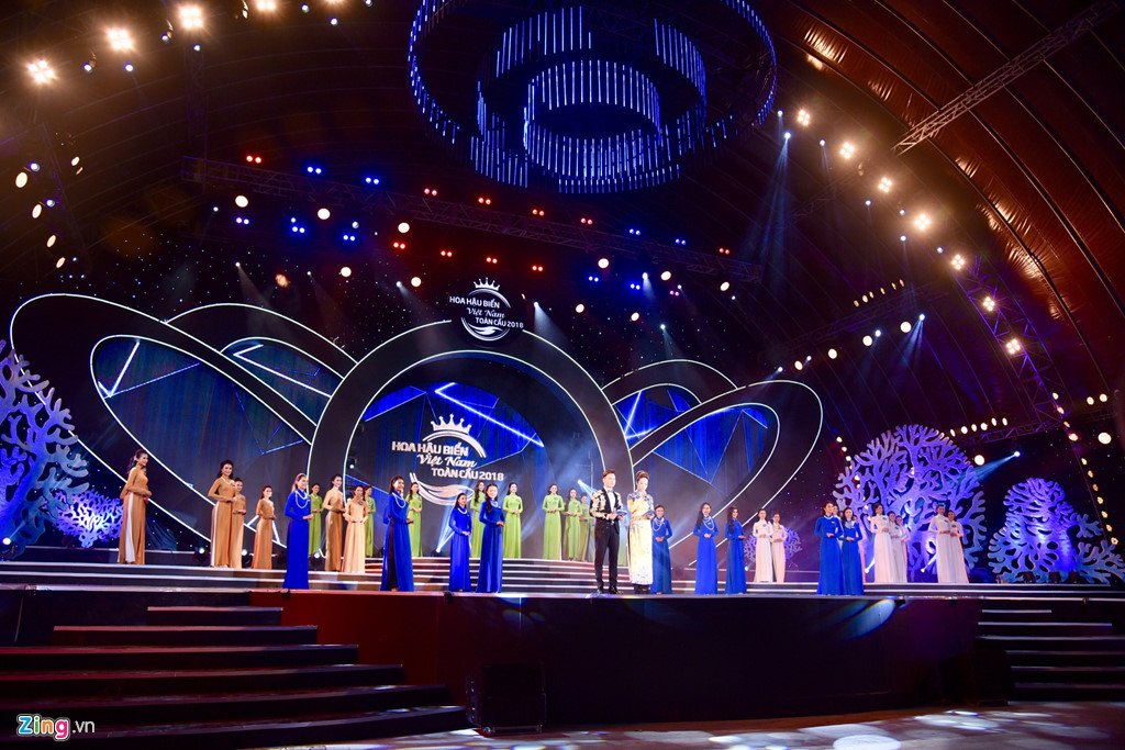 Chung kết Hoa hậu Biển Việt Nam: Cô gái Tiền Giang 19 tuổi lên ngôi